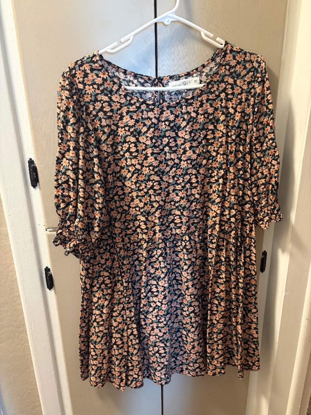 Natural life mini dress with sleeves size Medium